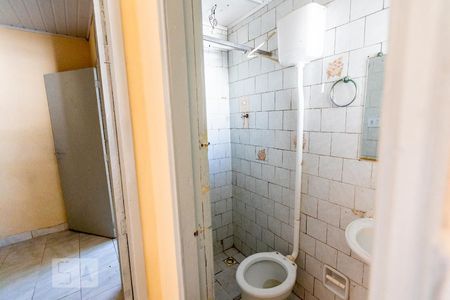 Banheiro de casa para alugar com 2 quartos, 60m² em Partenon, Porto Alegre