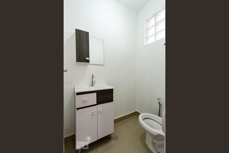 Lavabo de casa para alugar com 3 quartos, 175m² em Vila Mariana, São Paulo
