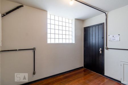Sala de casa à venda com 6 quartos, 130m² em Bela Vista, São Paulo