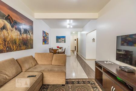 Sala de casa para alugar com 4 quartos, 412m² em Jardim Tupanci, Barueri