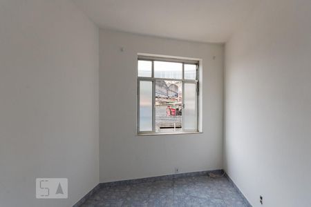 Sala de apartamento para alugar com 1 quarto, 44m² em Benfica, Rio de Janeiro