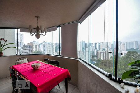 Varanda de apartamento para alugar com 3 quartos, 87m² em Vila Andrade, São Paulo