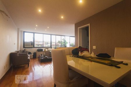 Sala de apartamento para alugar com 4 quartos, 203m² em Barra da Tijuca, Rio de Janeiro