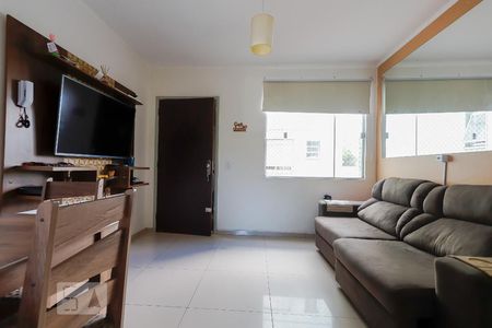 Sala de apartamento para alugar com 1 quarto, 40m² em Humaitá, Porto Alegre
