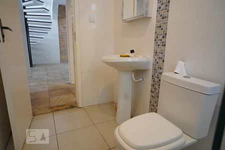 Sala - Banheiro de casa à venda com 6 quartos, 500m² em Três Figueiras, Porto Alegre