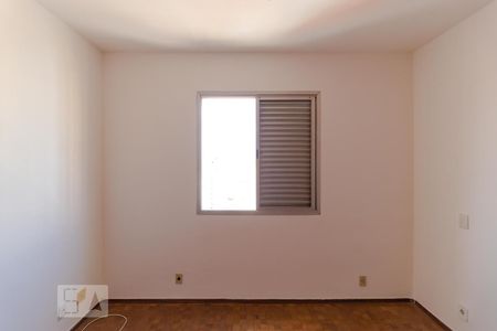 Quarto 01 de apartamento para alugar com 2 quartos, 70m² em Vila Itapura, Campinas