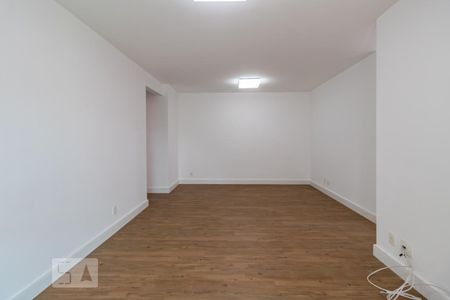 Sala de apartamento para alugar com 2 quartos, 77m² em Alphaville, Barueri