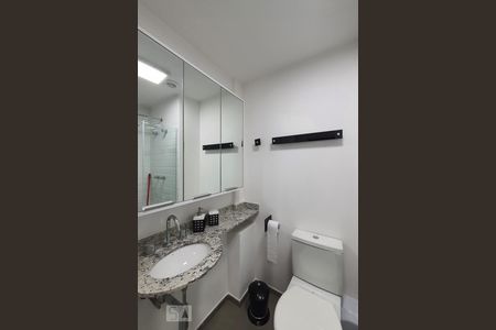 Banheiro de kitnet/studio para alugar com 1 quarto, 21m² em Vila Mariana, São Paulo