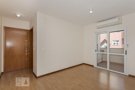 Sala de apartamento para alugar com 3 quartos, 82m² em Jardim Itu Sabará, Porto Alegre