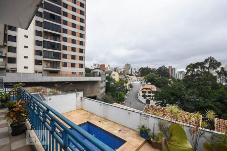 Casa para alugar com 5 quartos, 350m² em Jardim Londrina, São Paulo