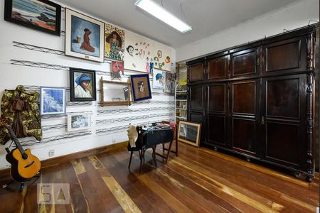 Sala de casa à venda com 3 quartos, 120m² em Gávea, Rio de Janeiro
