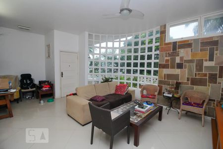 Sala de Estar de casa à venda com 6 quartos, 340m² em Laranjeiras, Rio de Janeiro