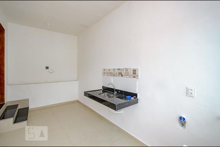 Sala - Cozinha de casa para alugar com 1 quarto, 43m² em Bonfim, Belo Horizonte