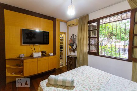 Suíte 1 de casa para alugar com 3 quartos, 340m² em Serra, Belo Horizonte