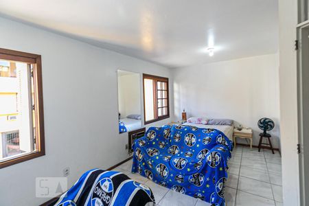 Quarto 1 e 2 de casa de condomínio à venda com 3 quartos, 117m² em Medianeira, Porto Alegre