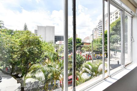 Sala - Vista de apartamento à venda com 2 quartos, 96m² em Higienópolis, São Paulo