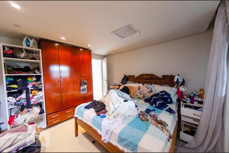 Suíte de casa à venda com 4 quartos, 300m² em Gutierrez, Belo Horizonte
