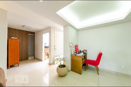 Sala de casa à venda com 4 quartos, 300m² em Gutierrez, Belo Horizonte