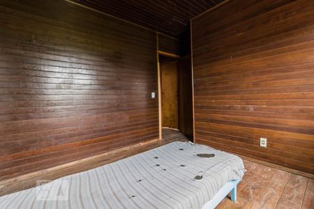 Dormitório de casa à venda com 3 quartos, 101m² em Cavalhada, Porto Alegre