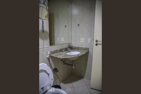 Banheiro de kitnet/studio à venda com 1 quarto, 17m² em Santa Paula, São Caetano do Sul