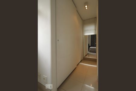 Closet da suíte de apartamento para alugar com 2 quartos, 80m² em Funcionários, Belo Horizonte