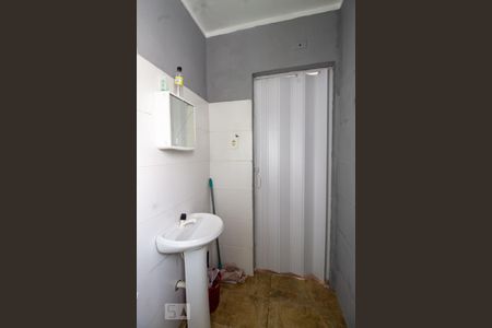 Banheiro de apartamento à venda com 1 quarto, 36m² em Centro Histórico, Porto Alegre