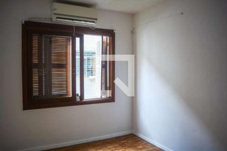 Quarto 1 de apartamento para alugar com 2 quartos, 65m² em Cristal, Porto Alegre