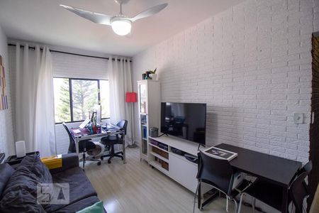 Sala de apartamento para alugar com 2 quartos, 55m² em Vila Alpina, São Paulo