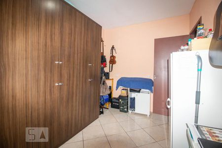 Quarto 1 de apartamento à venda com 2 quartos, 56m² em São Sebastião, Porto Alegre