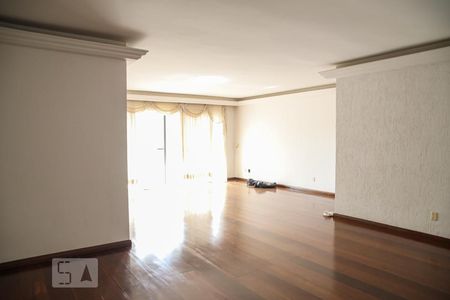 Sala de apartamento para alugar com 5 quartos, 240m² em Santo Antônio, São Caetano do Sul