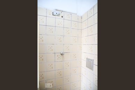 Banheiro de casa à venda com 1 quarto, 70m² em Olímpico, São Caetano do Sul