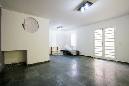 Sala de casa para alugar com 3 quartos, 201m² em Vila Alzira, Santo André