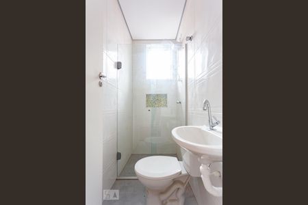 Banheiro de apartamento para alugar com 1 quarto, 30m² em Centro, Osasco