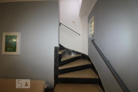 Acesso aos quartos de casa para alugar com 3 quartos, 175m² em Santa Maria, São Caetano do Sul