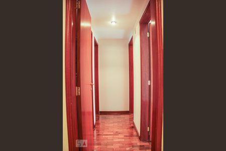 Corredor de apartamento para alugar com 3 quartos, 109m² em Jardim Europa, São Paulo