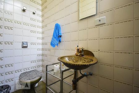 Lavabo de casa para alugar com 7 quartos, 421m² em Fazenda Morumbi, São Paulo