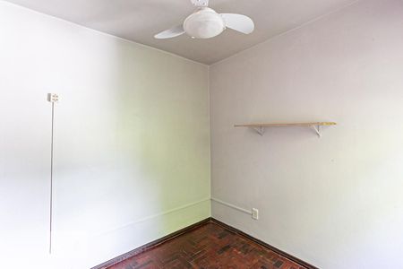 Quarto 1 de apartamento à venda com 2 quartos, 75m² em Santo Antônio, Porto Alegre
