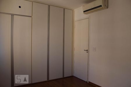 quarto de apartamento para alugar com 4 quartos, 153m² em Jardim Flamboyant, Campinas
