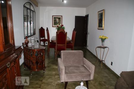 Sala de casa à venda com 4 quartos, 244m² em Curicica, Rio de Janeiro