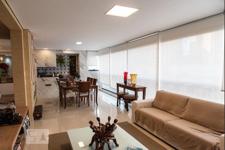 Varanda de apartamento para alugar com 4 quartos, 245m² em Vila Mariana, São Paulo