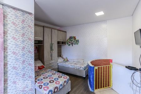 Suíte de casa para alugar com 4 quartos, 150m² em Vila Romana, São Paulo