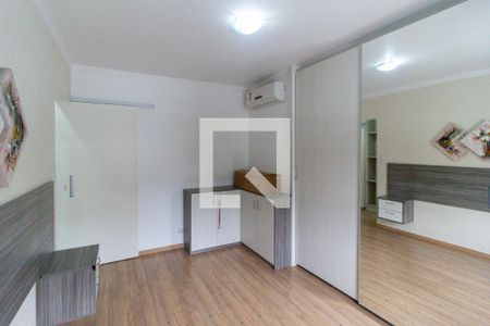 Quarto 1 de casa para alugar com 2 quartos, 150m² em Bosque da Saúde, São Paulo