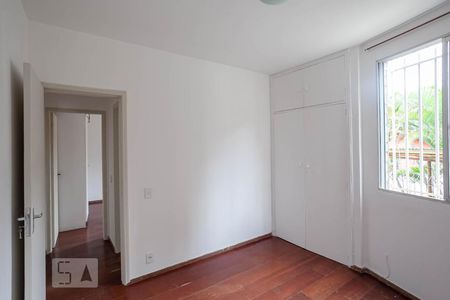 Quarto 1 de apartamento para alugar com 2 quartos, 70m² em Santa Lúcia, Belo Horizonte
