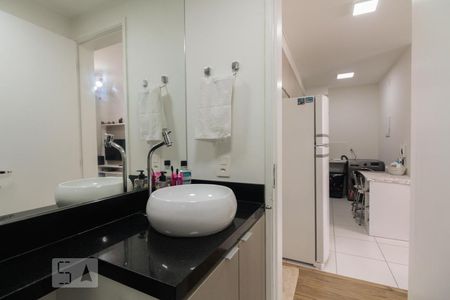 Banheiro  de apartamento para alugar com 2 quartos, 34m² em Cidade Mãe do Céu, São Paulo