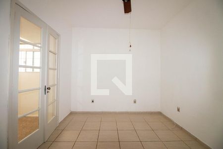 Sala de apartamento à venda com 1 quarto, 60m² em Rio Branco, Porto Alegre