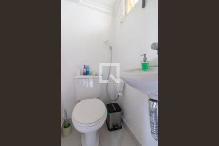 Lavabo  de casa para alugar com 3 quartos, 110m² em Utinga, Santo André