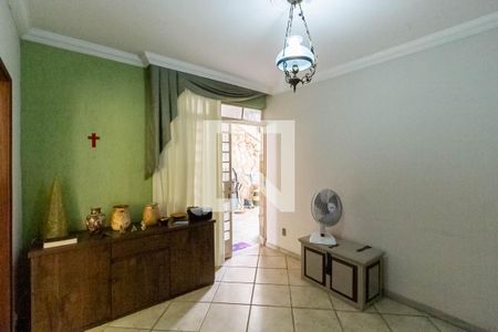 Sala 3 de casa à venda com 4 quartos, 300m² em Alípio de Melo, Belo Horizonte