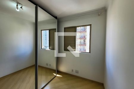 Quarto 1 de apartamento para alugar com 3 quartos, 67m² em Aclimação, São Paulo
