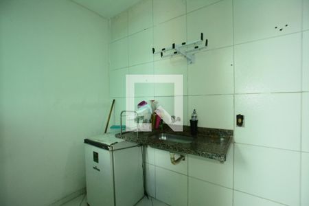 Cozinha de apartamento para alugar com 1 quarto, 20m² em Bento Ribeiro, Rio de Janeiro