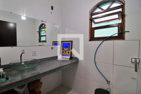 Lavabo de casa para alugar com 3 quartos, 290m² em Parque Gerassi, Santo André